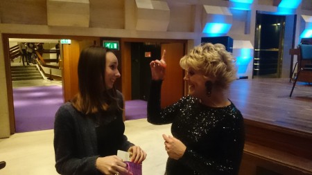 Simone: Doe jij ook die hoge noot van Pia Douwes?
